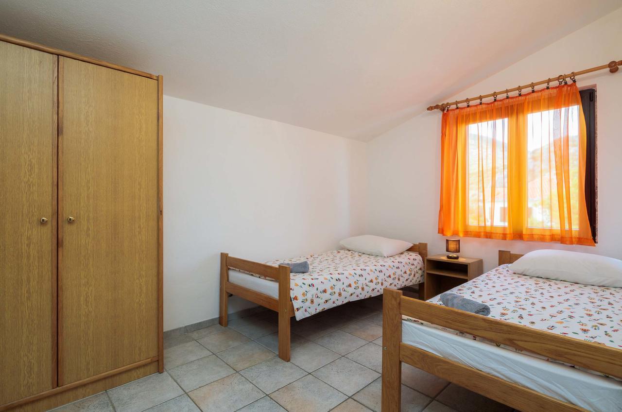 Apartments Loncar Сегет-Враниця Екстер'єр фото