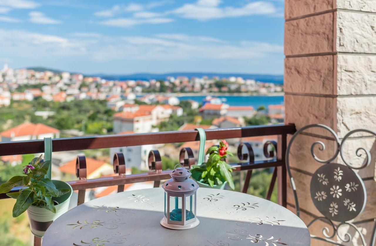 Apartments Loncar Сегет-Враниця Екстер'єр фото